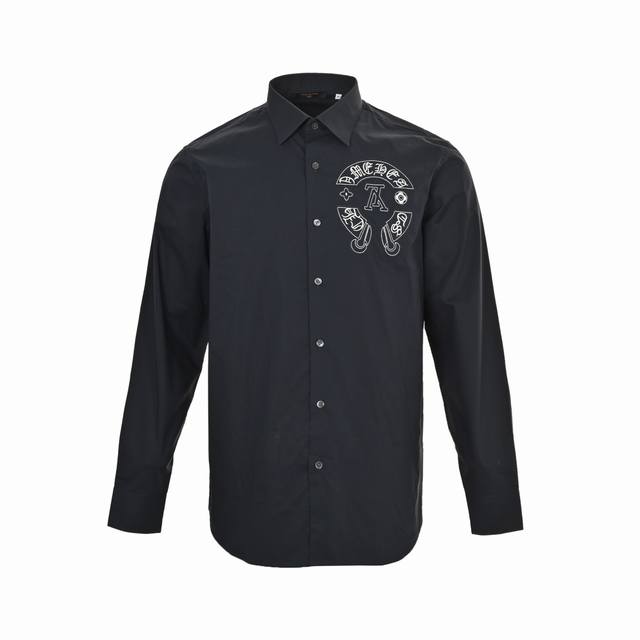 Louis Vuitton & Chrome Hearts 克罗心联名款贴布衬衫 因定制面料且N次调整胸口刺绣，导致出货速度不快，看似极其简单的产品，实则无数细