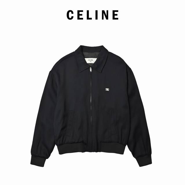 Celine 赛琳凯旋门小刺绣翻领夹克外套 采用仿桑蚕丝面料，定织定染面料。里布为人丝里布，100%聚酯纤维保证透气性。胸口白色经典凯旋门刺绣。平车两个斜插西装