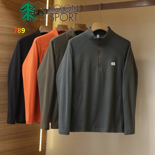 颜色：黑色 深灰色 桔红色 军绿色 尺码：M-5Xl 可隆立领长袖 专为多场景全天候而设计！ 韩国進口面料！ 透气排汗锁温高弹兼具，全新多功能魔方格子绒！ 和茑