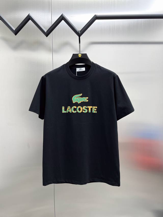 鳄鱼 Lacoste新款首发专柜最新款短袖圆领T恤 高端订制 设计前卫时尚！品牌Logo重工艺设计 高端定制面料.手感柔软.穿着舒适.专柜级别精致车线.做工精细