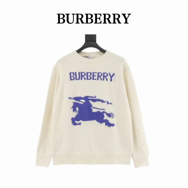 Burberry 巴宝莉 大战马山羊绒提花毛衣 原版10,490购入开发，胸前饰以战马Logo标志，以生动的正体字战马图案的名称。采用71%羊毛+29%山羊绒混