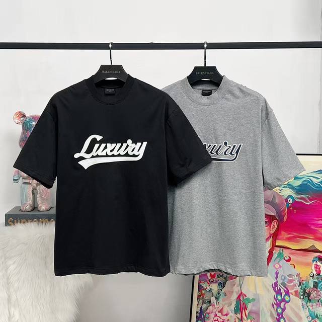 顶级版本 3277#大货挂拍图 #巴黎25Ss联名Luxury贴布刺绣割破磨损做旧短袖# Balenci*Ga巴黎# 面料采用260G巴黎专用双纱*高克重1比1
