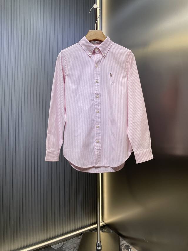 Ral Lauren拉夫劳伦牛津纺条纹Logo刺绣排扣翻领长袖休闲衬衫 男女同款 自带氛围感 兼顾舒适百搭且质感满分 ，是游走于正式和休闲之间的精致格调！无风格