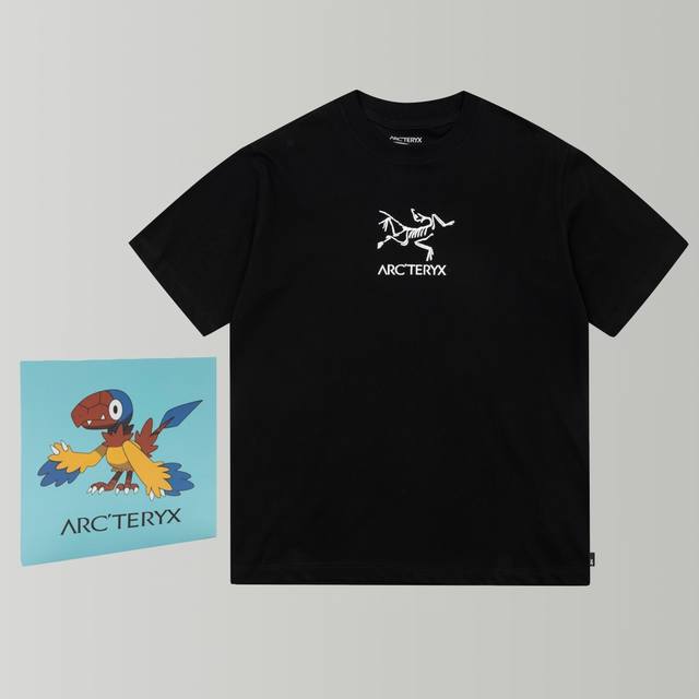 款号A121-1码数Xs-S-M-L黑 咖两色 男女同款 Arc’Teryx 始祖鸟 春夏新款 面料厚实透气 打造高端都市休闲运动风格，上身可以承载一切的风格搭