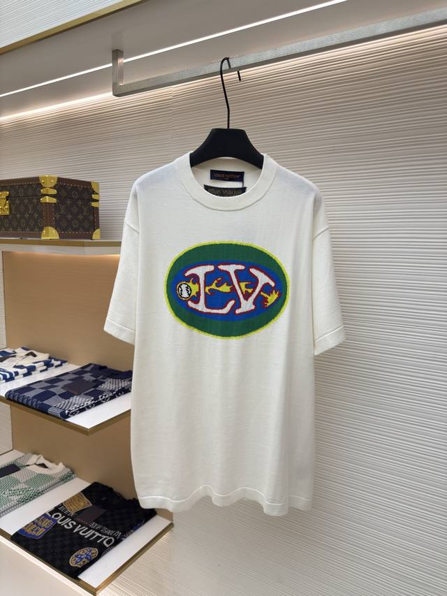 Louis Vuitton 足球火焰针织短袖 正品：7850购入开发 货号：1680184-A55 面料：针织面料 工艺：嵌花制作 版型：合身版型 克重：约35