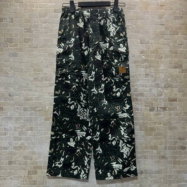 Lv联名Nigo迷彩长款