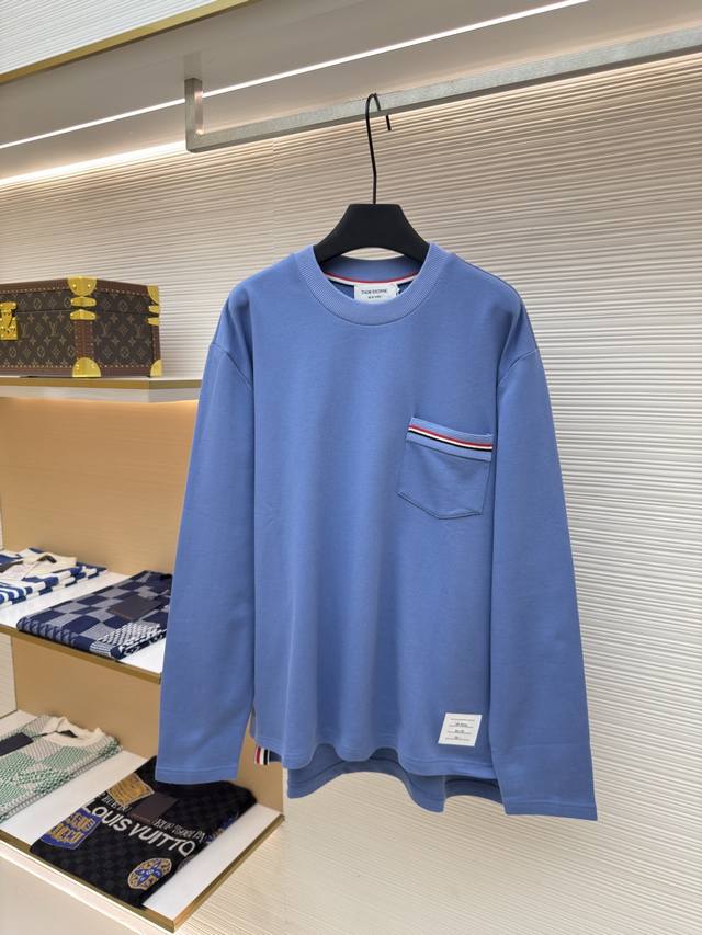 Thombrowne秋冬男女同款卫衣 货号：1680143-A65 面料：长绒棉面料 工艺：定制定染制作 版型：宽松版型 克重：约540克 尺码：1-2-3-4