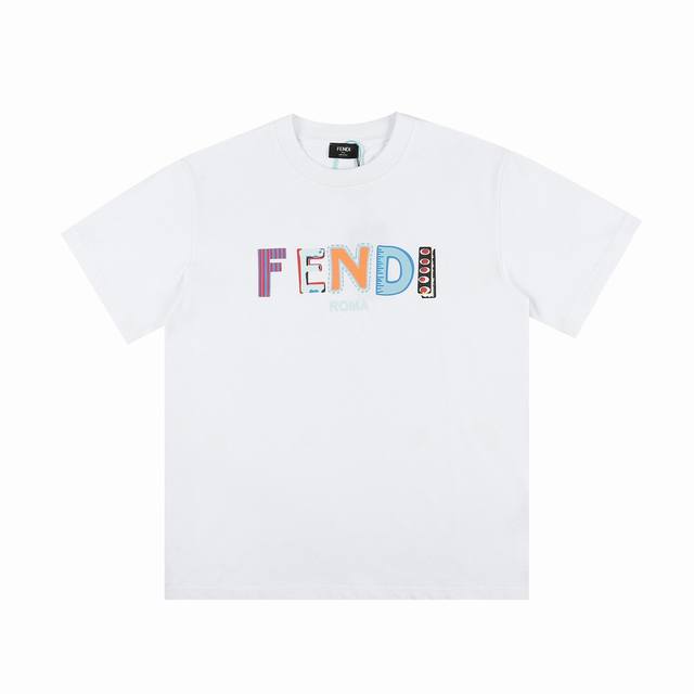 顶级版本 区别通货 Fendi芬迪 新款 字母印花体桖 采用定制定染高克重原版面料，1-1工艺制作，宽松Oversize版型，欧版大版型 男女同款，区别市场通货