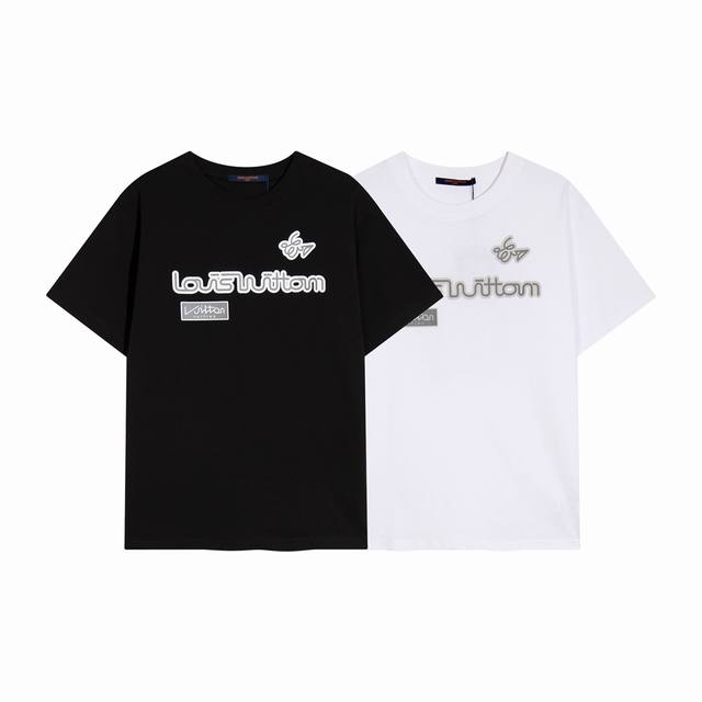 高端品质，独家定制，Lv前后印花字母Logo圆领T恤，采用定制定染高克重原版面料，洗水完高达280G纯棉面料，数码直喷印花，1-1工艺制作，宽松Oversize