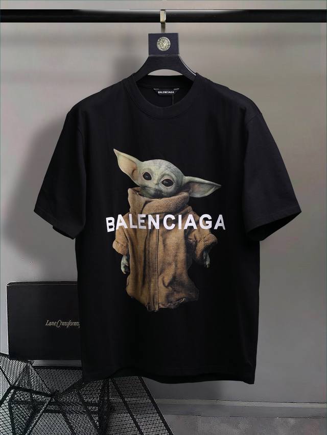 Balenc#Aga 巴黎尤达宝宝 黑色T恤 顶级印花工艺、原版开发、 面料、罗纹定织定染无色差、做工精细、顶级复刻还原 原版品质 男女同款 宽松型 尺码 Xs