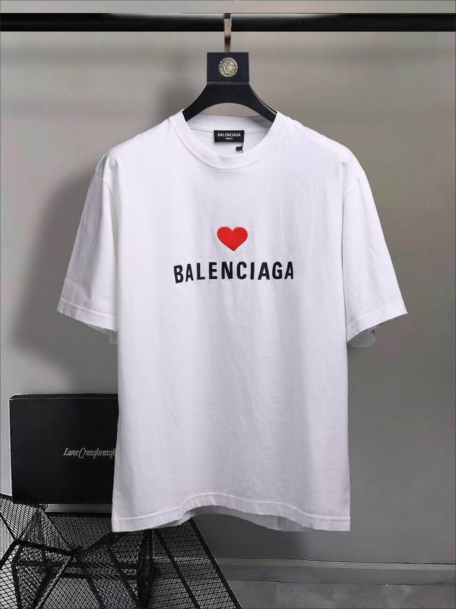 Balenc#Aga 巴黎七夕爱心 白色T恤 顶级 刺绣 工艺、原版开发、 面料、罗纹定织定染无色差、做工精细、顶级复刻还原 原版品质 男女同款 宽松型 尺码