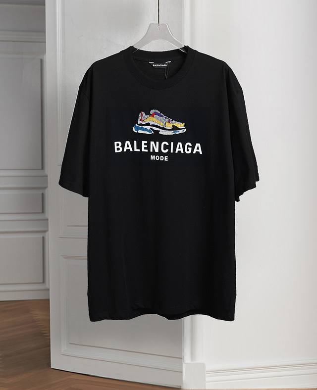 Balenc#Aga 巴黎老爹鞋绣花Logo T恤 顶级绣花工艺、原版开发、 面料、罗纹定织定染无色差、做工精细、顶级复刻还原 原版品质 男女同款 宽松型 颜色