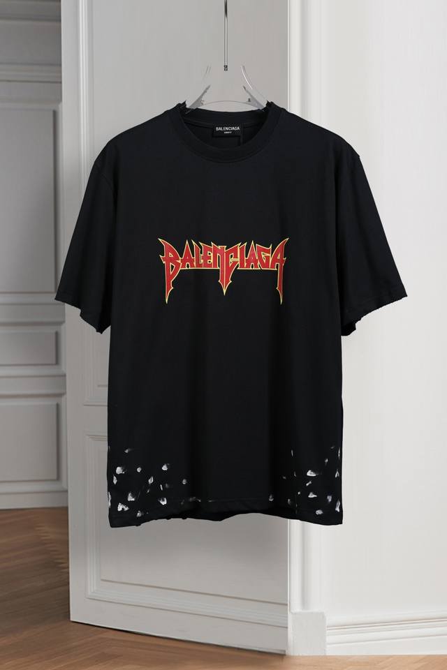Balenc#Aga 闪电闪电字母Logo 顶级字母胶浆爆裂印花工艺、可随意自由拉裂效果、领口磨烂效果、下摆喷绘、纯手工破洞、原版开发、 面料、罗纹定织定染无色