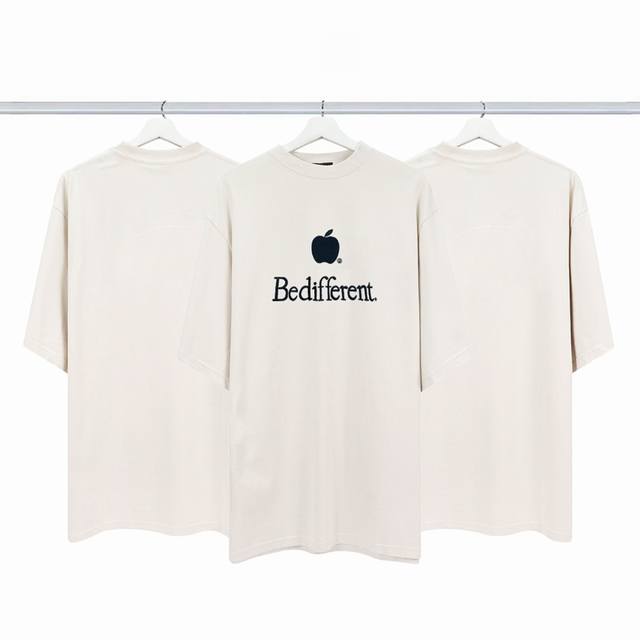 巴黎世家 Balenciaga苹果Bedifferent.刺绣短袖 原版开货 进口百灵达绣花机 光刺绣调针处理了十几次才到这个满意效果 进口绣花线区分市场跟原版