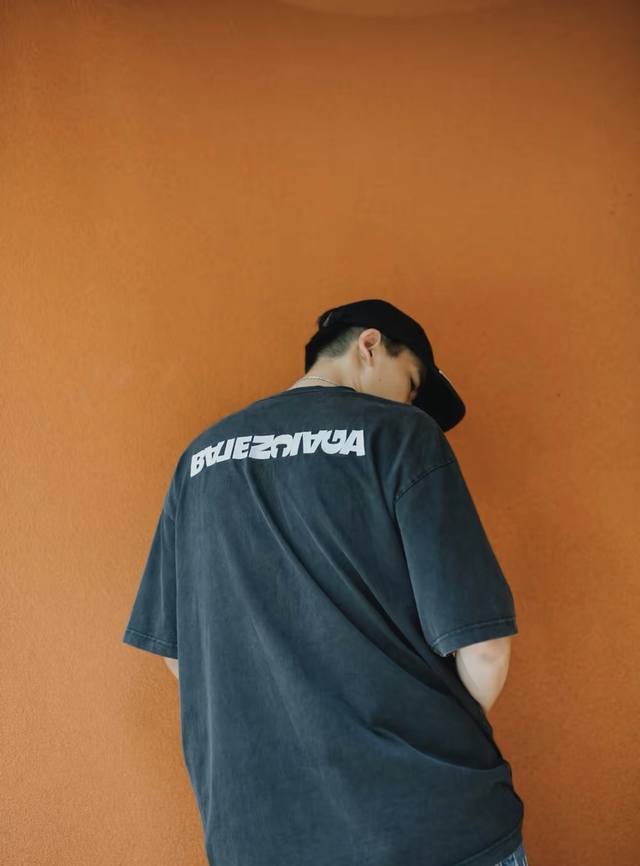 款号：G74-顶级版本！Balenciaga巴黎世家反转Logo刺绣水洗做旧短袖！ 独家定织定染布料 质感舒适柔软 前后不规则剪裁 洗水做旧工艺 春夏最新砖柜同