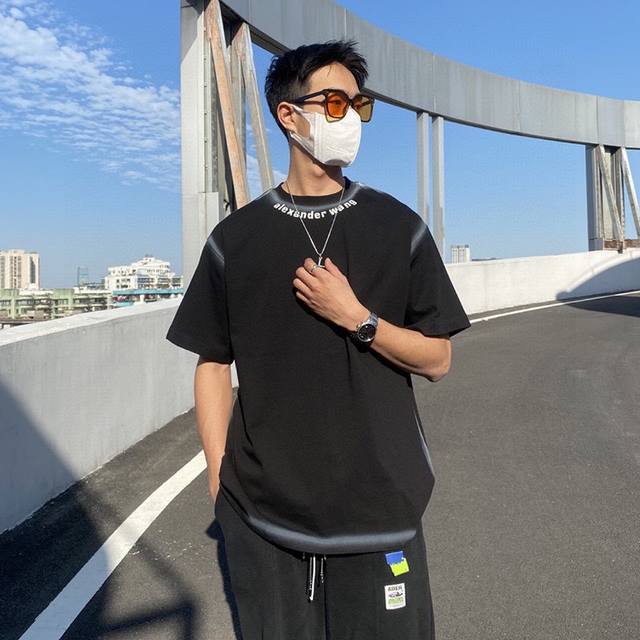 款号：G67-顶级版本！Alexander Wang Aw 亚历山大王领口字母Logo印花喷墨短袖T恤 正确版只做对版精品、品质保证 - 简介： Alexand
