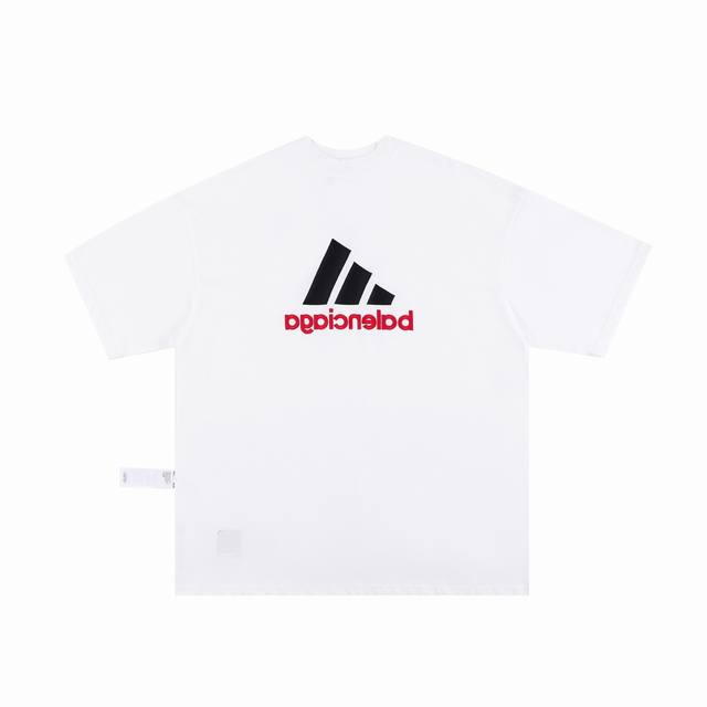 Balenciaga X Adidas 23Ss双面短袖 -巴黎世家阿迪重磅刺绣T恤，联名款系列采用Inside Out设计，宽松落肩版型，圆领深蓝配色 -以3