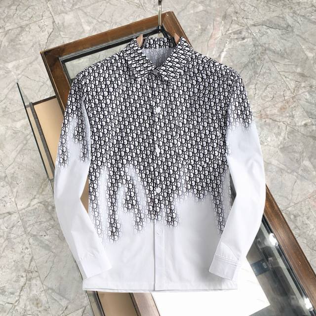 迪奥 高端休闲系列！2025春季新品专柜休闲长袖衬衫！品牌最新元素Logo重工设计 无痕剪裁 进口80支的超高支纱棉，手感柔滑舒适，弹性佳 软软细腻 不易起球极