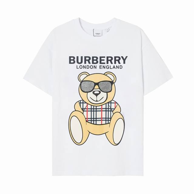 高品质巴宝莉Burberry印花熊字母Logo 圆领短袖，采用定织定染高克重原版面料，洗水完高达280G纯棉面料，1-1工艺制作，宽松Oversize版型，男女
