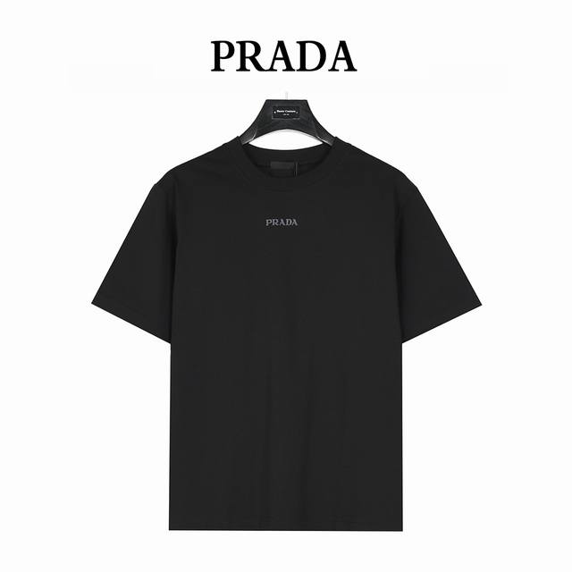 Prada 普拉达 25Ss 后背尼龙织带三角标镶嵌短袖T恤 简约百搭经典~神T 简约又高级的设计！ 采用260G洗水纯棉平纹布面料，~亲肤感巨好~男女同款！