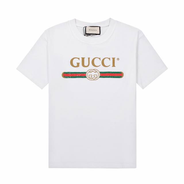 高端品质，独家定制Gucci 早春印花胶条字母Logo短袖圆领T恤，采用定制定染高克重原版面料，洗水完高达280 G纯棉面料，1-1工艺制作，宽松Oversiz