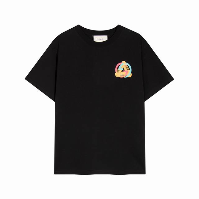 高端品质，独家定制，Gucci 古奇 Palace联名字母Logo圆领短袖，采用定织定染高克重原版面料，洗水完高达280G纯棉面料，螺纹增加到2.7不变形。，1