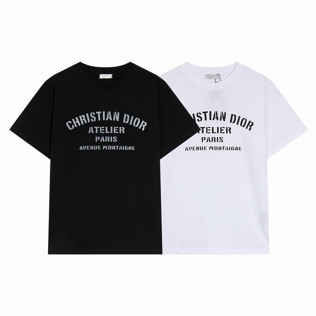 高端品质，独家定制，Dior 迪奥经典字母Logo圆领短袖，采用定织定染高克重原版面料，洗水完高达280G纯棉面料，螺纹增加到2.7不变形。，1-1工艺制作，宽