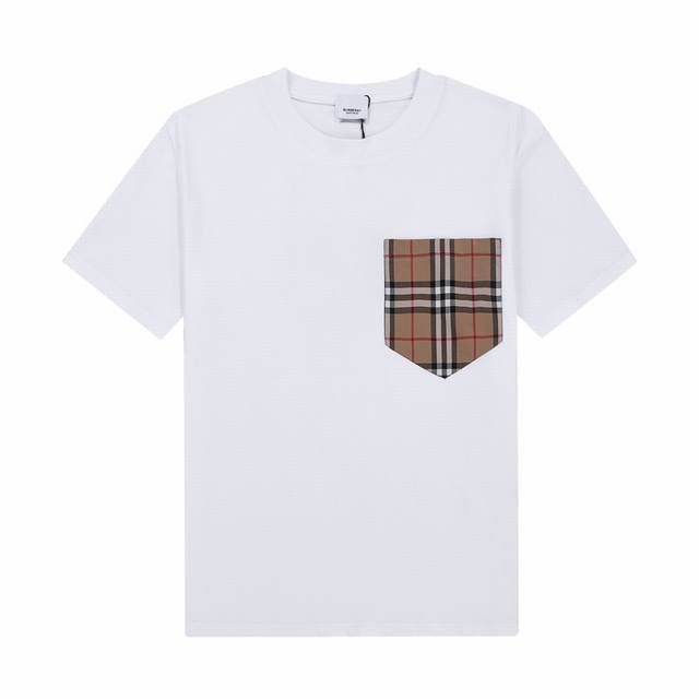 高端品质，独家定制，巴宝莉Burberry 格子口袋圆领短袖，采用定织定染高克重原版面料，高达280G纯棉面料，螺纹增加到2.7不变形，1-1工艺制作，宽松Ov
