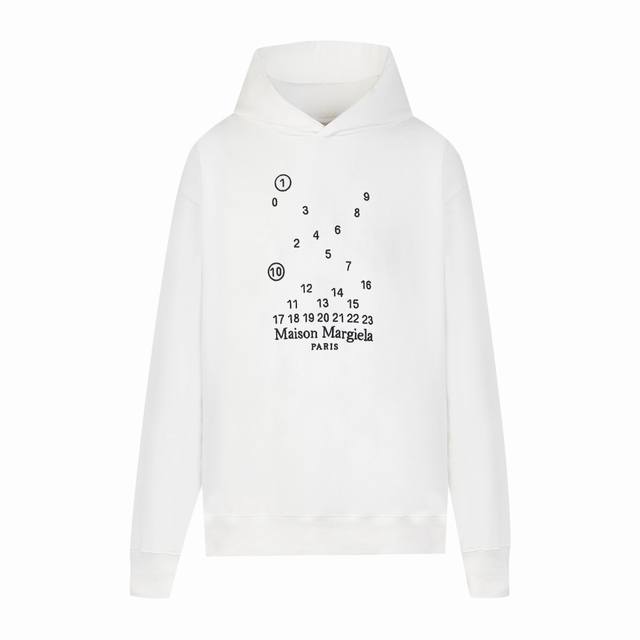 高版本Maisonmargiela 马吉拉 刺绣数字字母连帽卫衣，男女同款。 采用430G重磅毛圈面料 非市面 G薄款普通版本 注意区分！ 非过高温缩水2次 不