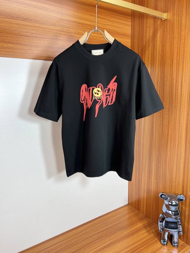 Gucci 古奇 2025春夏新品 三标齐全 圆领纯棉短袖T恤 好货不用过多介绍 看细节 专柜码数：M-Xxxl 175 140建议L