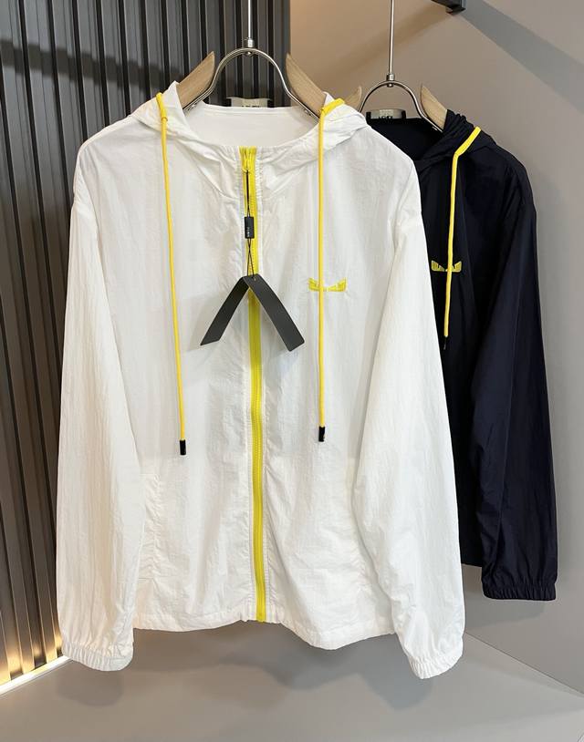 Fen*I 芬*迪 2025春夏新款防晒服夹克外套，意大利原厂订单，Fd家族人气单品，代表性十足，规格感十足的精品，所有Fd粉丝都值得抢购的精品！纯正意代渠道订