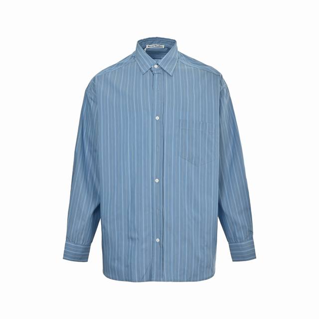 Acne Studios 1996徽标蓝色条纹长袖衬衫 定制三色柔光天丝棉韵织条纹料，红外线定位裁床，通过红外发射器和红外接收器来实现对材料的精准定位，精度可达