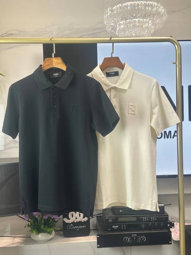 Fendi 25Fw夏季新品翻领Polp短袖 高端商务时尚单品设计，更加时尚舒适，高标准定制，上身非常有型，奢华品牌经典Logo图案 客供辅料，客供进口舒适透气