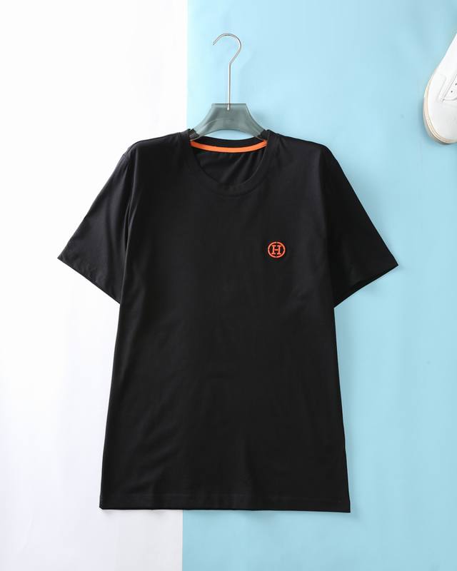 Cheng 新品 He爱玛* Ss夏季新款，男士经典橙色“H”刺绣标识时尚休闲圆领短袖T恤衫！贸易公司渠道稀出，以其独特的魅力和精致的工艺，成为了夏日衣橱中的必