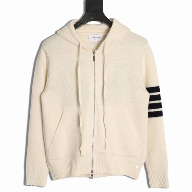Thom Browne Tb 汤姆布朗 25Fw 小狗羊毛连帽外套 本产品开衫款式照原版一比一单面加一乘一螺纹，整件全澳毛材质，相拼色风格，特点体轻，柔软，亲肤