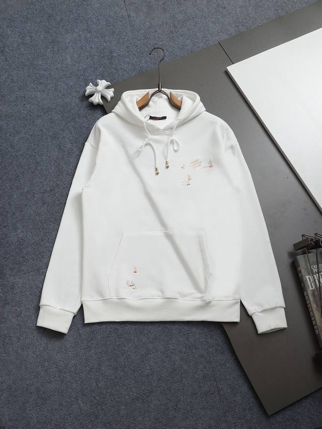 Louis Vuitton 路易威登 1V 微宽版型S M L Xl 25Ss 1V 新品专柜走秀款 帆船字母Logo刺绣 男女同款！卫衣在千篇一律的大众脸，而