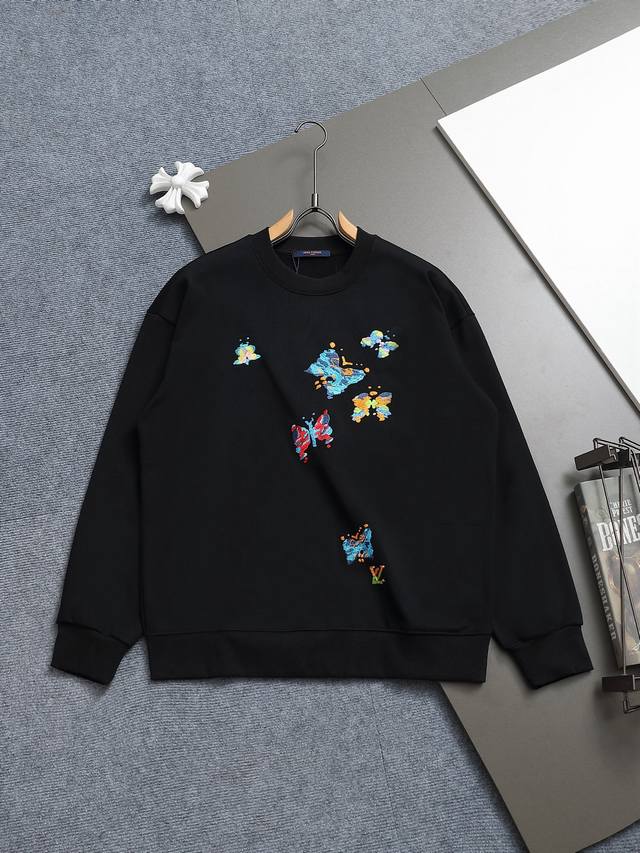 Louis Vuitton 路易威登 蝴蝶拼色刺绣 大Logo标识精致升级，灵感源自八十年代复古 原版面料 官方同款 圆领毛圈 同缸染面料 手感非常舒服 克重4