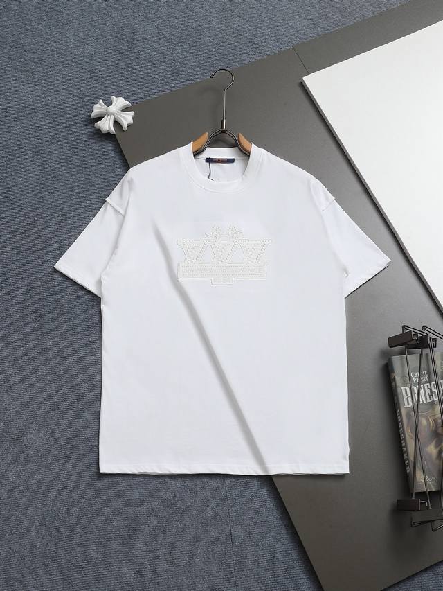 Louisvuitton 路易威登260克圆领短袖T恤 经典品牌1854标志字母Logo刺绣工艺标识 官方同步 高版本 高品质 时尚个性 百搭潮流 纯原品质 原