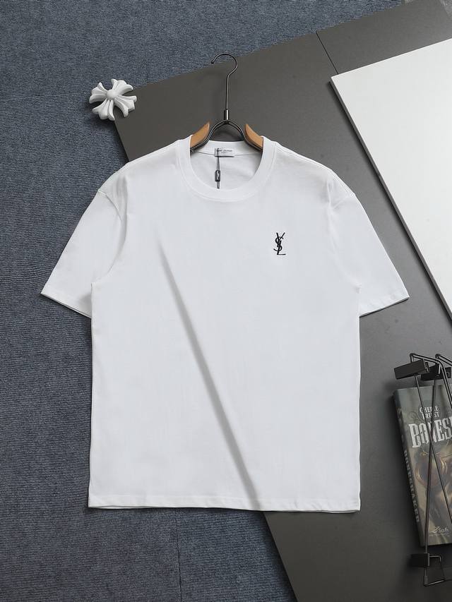 Saint Laurent Paris 圣罗兰微宽版型Xs S M L 25Ss最新最顶级 经典Logo刺绣工艺圆领短袖，最顶级的品质专柜原单短袖，顶级制作工艺