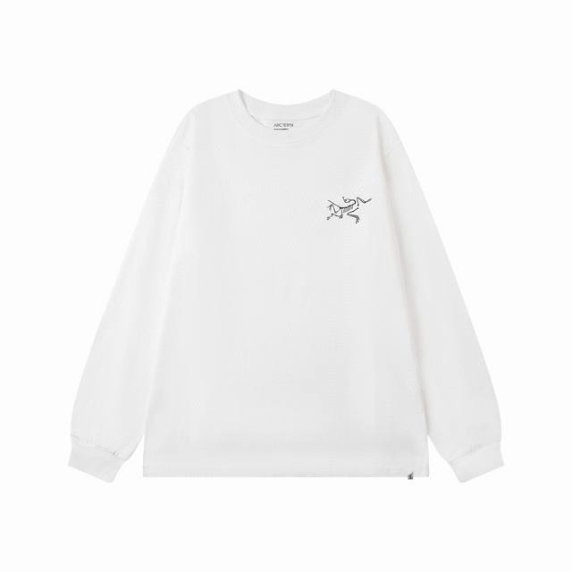 Arc'teryx 始祖鸟 25款高版本长袖 面料采用300克高密度纯棉 不变形 不缩水 三标齐全 男女同款 工艺：数码印花 颜色：白色 黑色 Size：Xs-