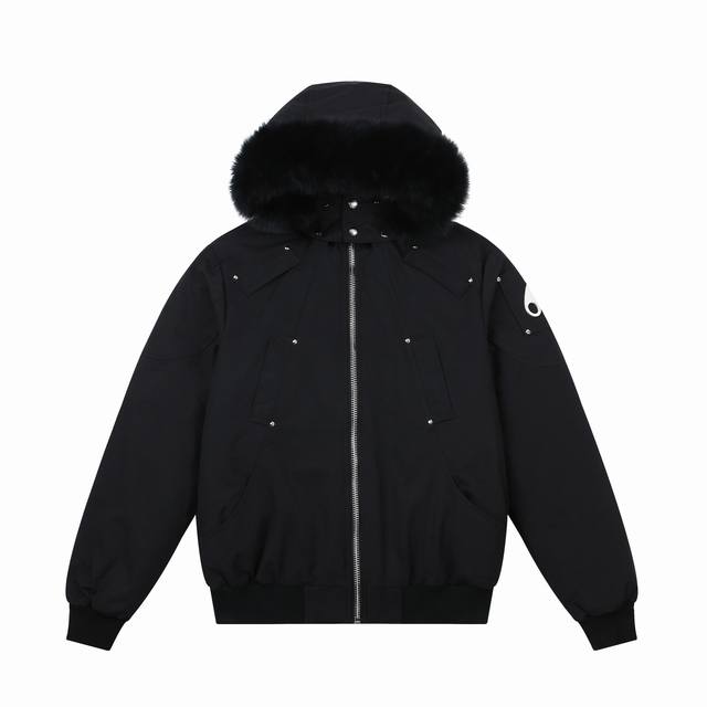 Moose Knuckles 剪刀02款 Moose Knuckles创始人家族从1921年开始生产羽绒服 并与2007年在加拿大多伦多创建品牌 定位高端户外品