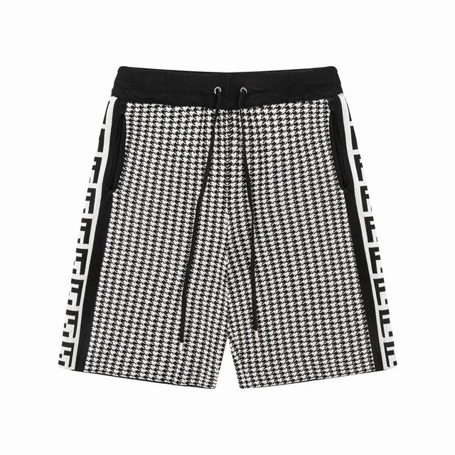 Fendi 芬迪 千格鸟 黑白拼色 Ss新款针织短裤，定制面料采用威化布织法，提花针织工艺，版型紧致立体，定制裤绳五金质感强，顺滑，上身舒适透气，凹凸有型的立体