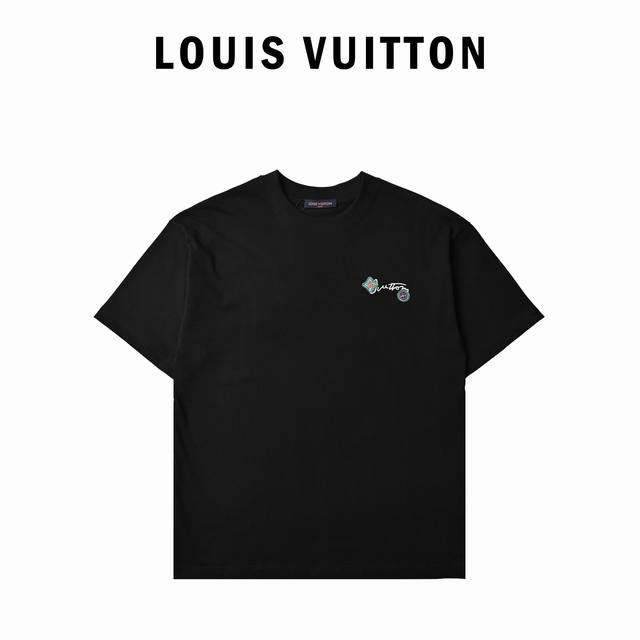 Louis Vuitton 路易威登 25Ss 花卉字母刺绣短袖T恤 面料采用280克纯棉双纱纯棉进口原版面料+260克配套螺纹, 其基础款单品属于驴家的经典王