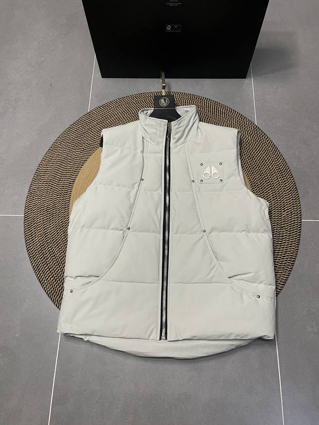 Moose Knuckles 加拿大剪刀 23Ss 金属Logo铆钉羽绒服马甲 顶级版本超高克重平均充绒量280G 超厚！顶级蓬松！ 顶级品质！100%还原全网