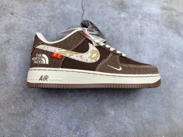 福利特价 原2Xx版本 公司级Nike Air Force 7 Lv8 原楦头原纸板 打造纯正低帮空军版型 专注外贸渠道 全掌内置蜂窝气垫 原盒配件 原厂中底钢