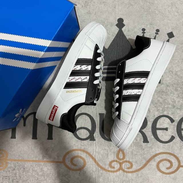Adidas 阿迪达斯贝壳头 白黑红36-44码数 男女现货