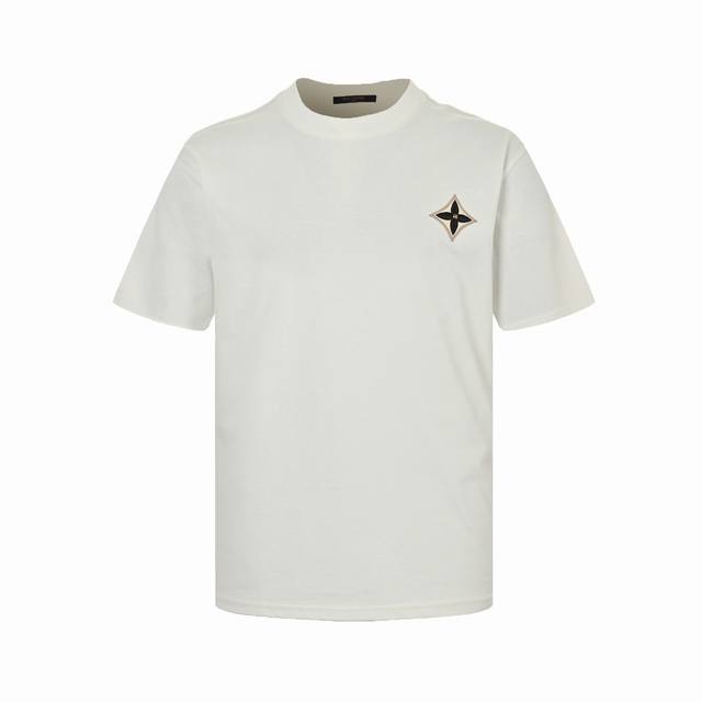 Louis Vuitton 路易威登 24Ss 老花四叶草刺绣短袖 胸前高密立体刺绣Logo 原版1:1针织纯棉280克重面料 同色定制色织色染高密度螺纹 采用