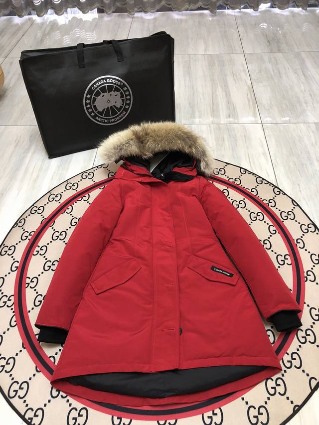 加拿大鹅Rossclair 罗斯 克莱尔 派克大衣-05款女款，周冬雨同款。，南北极科考队等都选择加拿大鹅作为御寒装备，羽绒服界的劳斯莱斯！ 进口百灵达绣花机定