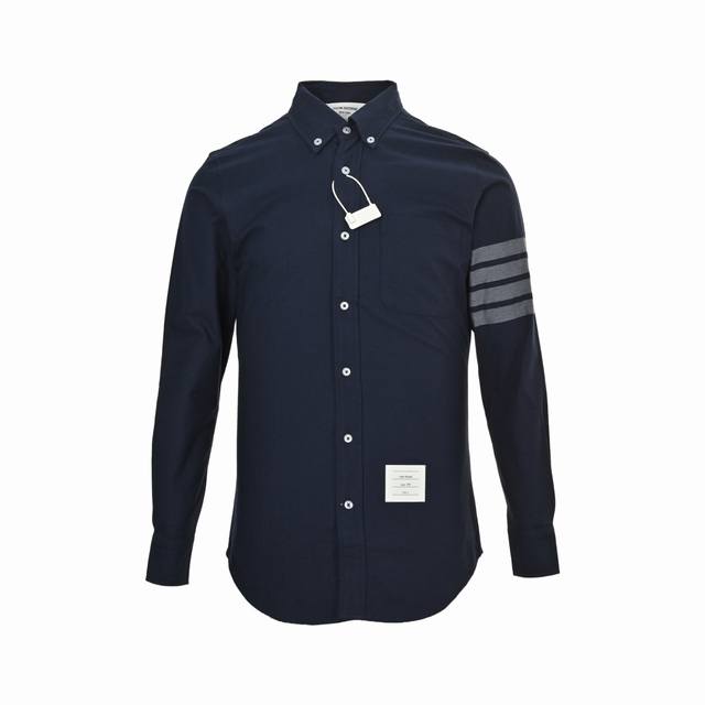 Thom Browne 汤姆布朗 法兰绒衬衫 定制高支加厚土耳其棉，面料磨毛工艺处理，色织大循环四杠，裁剪非常费料，定做杜邦尺码纸牌，意大利深海贝母扣，贝扣全面