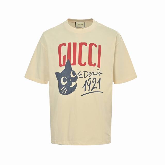 Gucci 古驰 猫咪字母印花短袖 32支双纱面料克重260克纯棉重磅营造的 纺织密度高 垂感佳 不易变形 厚织感加上紧密纺纱工艺 不会影响Tee的透气性 成色